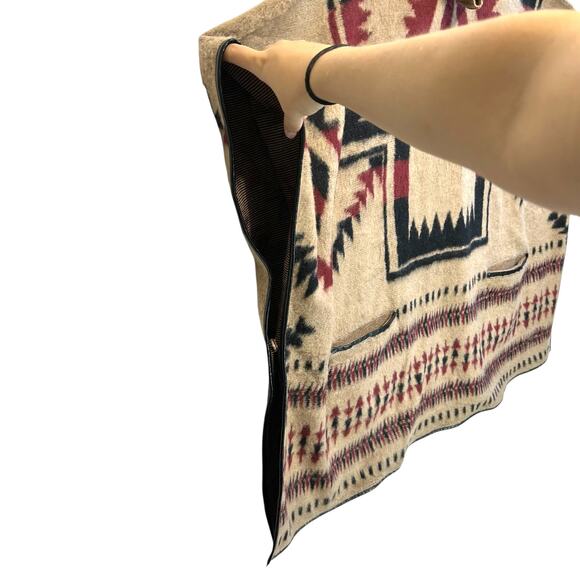 Lucky Brand Aztec Cape Poncho Women's Sz OS Tan Red Wool Boho Southwestern Cozy - Picture 5 of 7